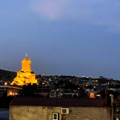 12 Rooms Hotel in Sololaki-3